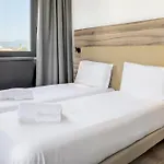 Center Hotel